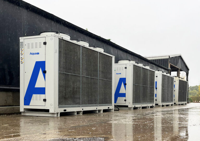 Poultry warehouse temperature control system